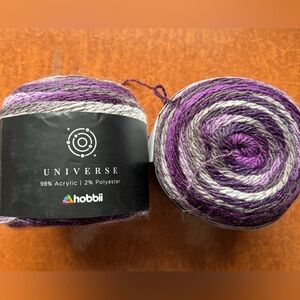 Hobbii Universe Yarn in Purple and Gray